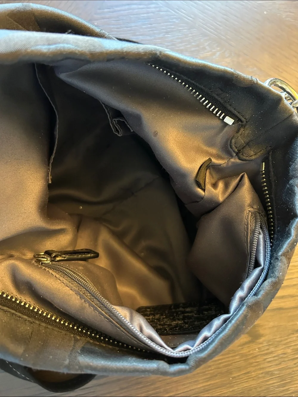 Coach Black Signature Sateen Crossbody w Stud Accents EXCELLENT CONDITION 12x10 - Picture 8 of 11